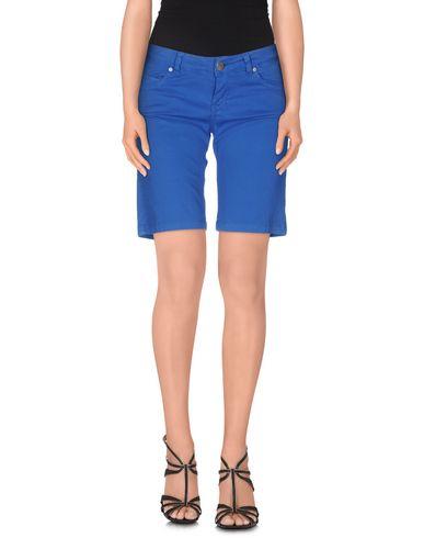 Бермуды  -  цвет