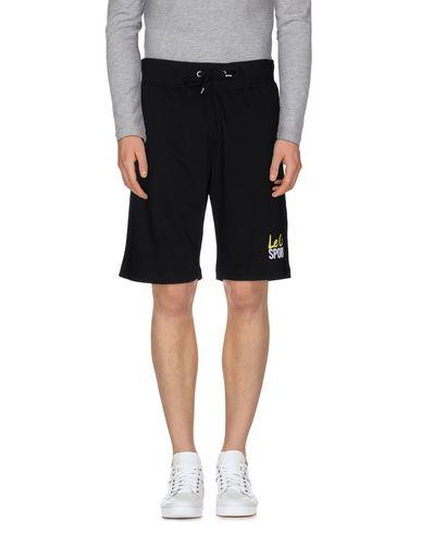 Бермуды  -  цвет