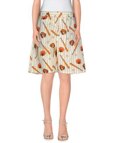 Бермуды  -  цвет