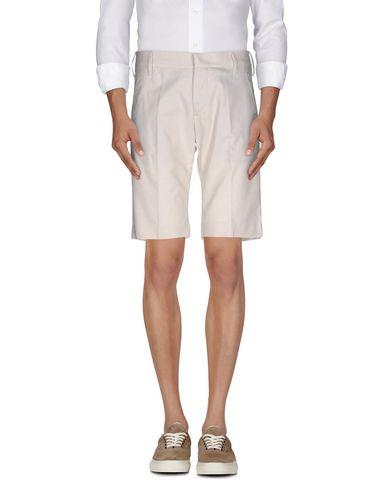 Бермуды  -  цвет