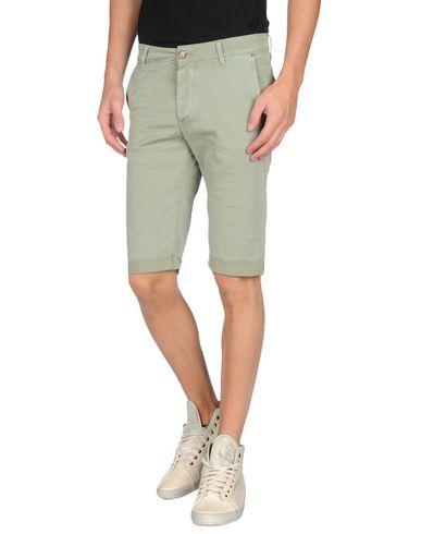 Бермуды  -  цвет