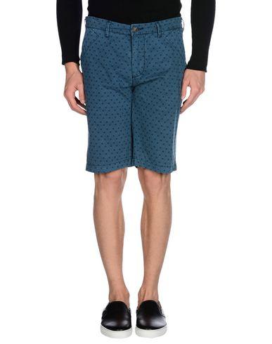 Бермуды  -  цвет