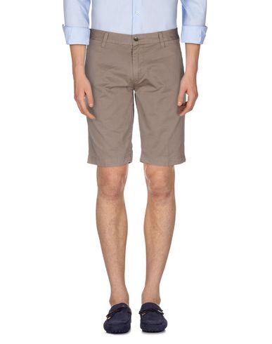 Бермуды  -  цвет