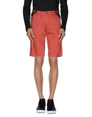 Бермуды  -  цвет