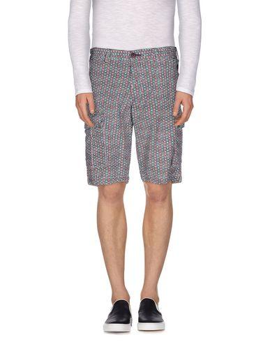 Бермуды  -  цвет