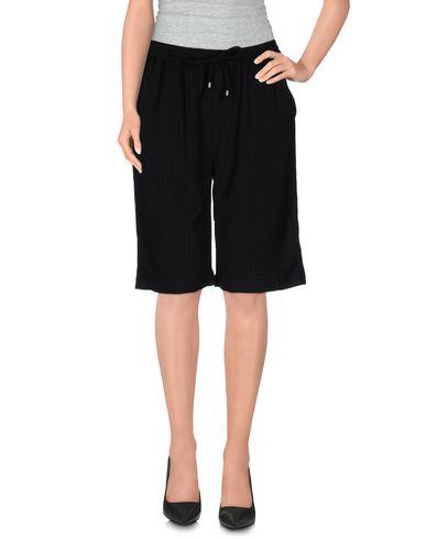 Бермуды  -  цвет