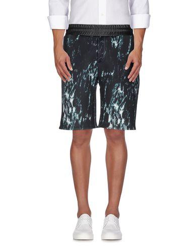 Бермуды  -  цвет