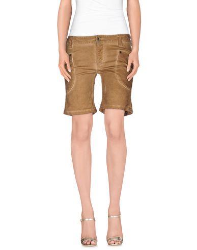 Бермуды  -  цвет