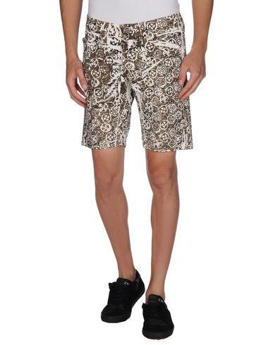 Бермуды  -  цвет