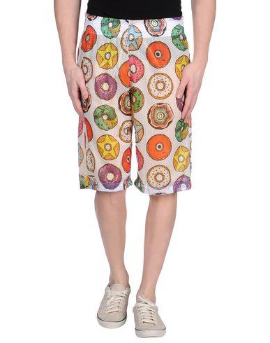 Бермуды  -  цвет