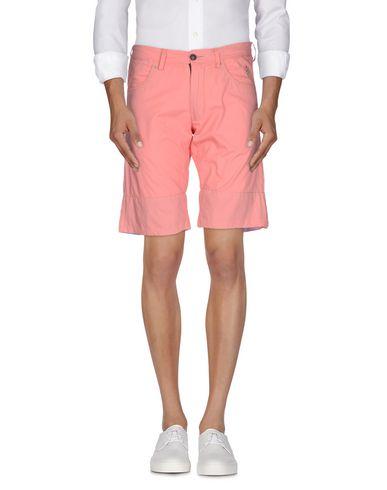 Бермуды  -  цвет