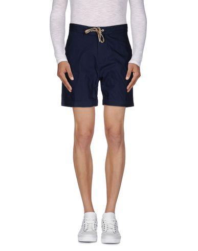 Бермуды  -  цвет