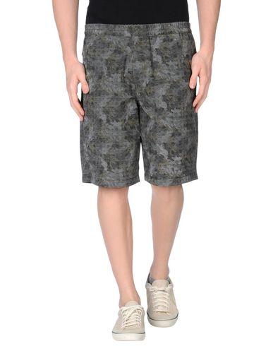 Бермуды  -  цвет