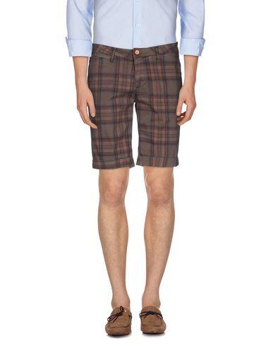 Бермуды  -  цвет