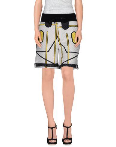 Бермуды  -  цвет