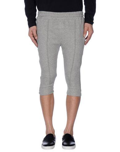 Бермуды  -  цвет