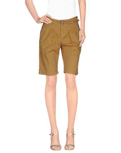 Бермуды  -  цвет