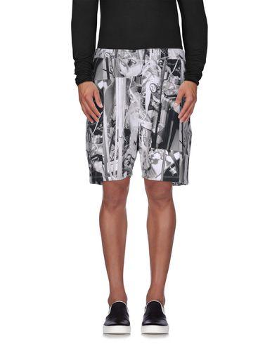 Бермуды  -  цвет