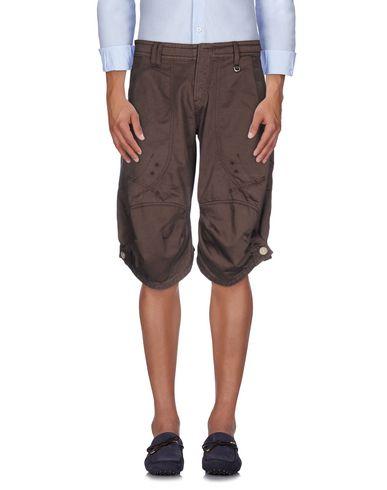 Бермуды  -  цвет