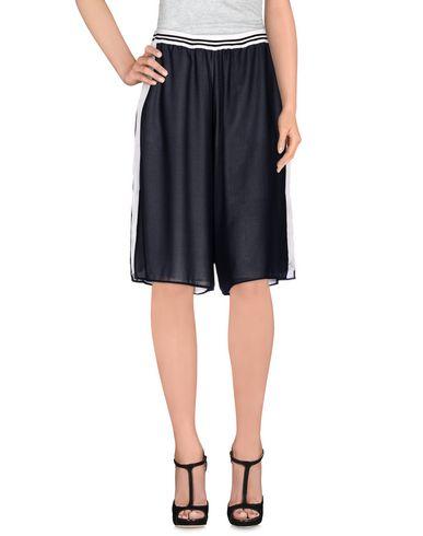 Бермуды  -  цвет