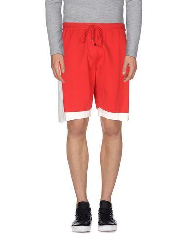 Бермуды  -  цвет