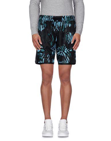 Бермуды  -  цвет