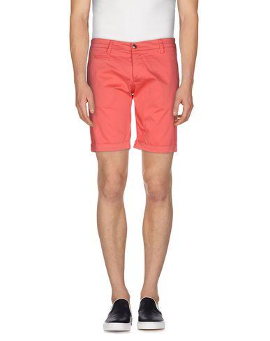 Бермуды  -  цвет