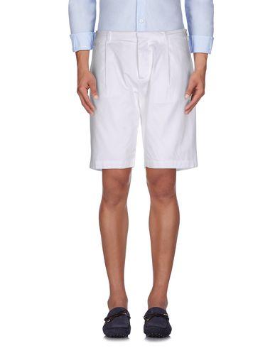 Бермуды  -  цвет