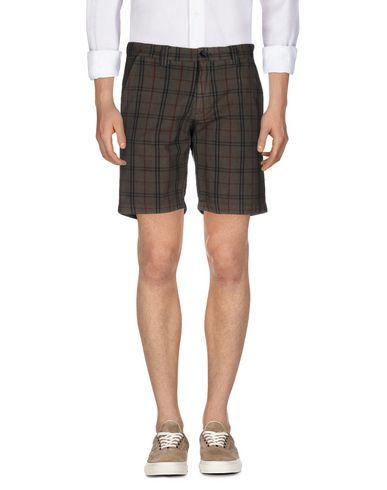 Бермуды  -  цвет