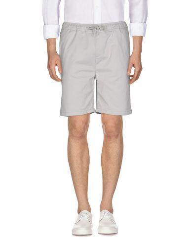 Бермуды  -  цвет