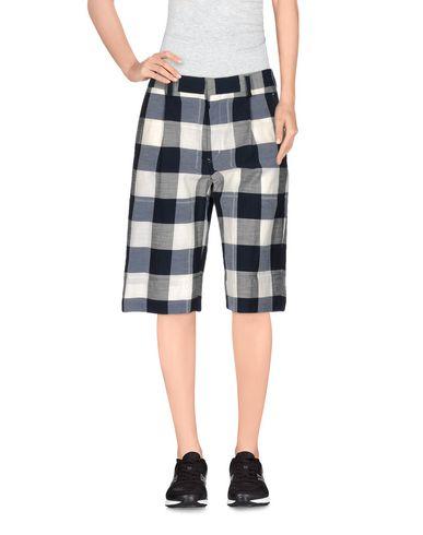 Бермуды  -  цвет