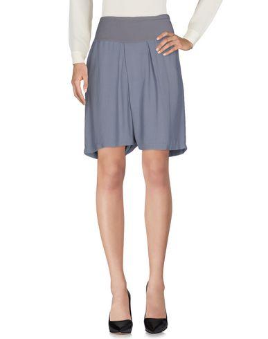 Бермуды  -  цвет