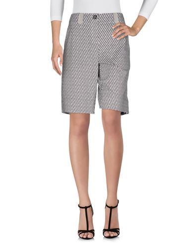 Бермуды  -  цвет