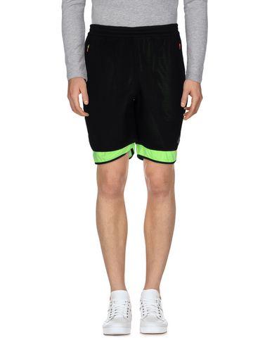 Бермуды  -  цвет