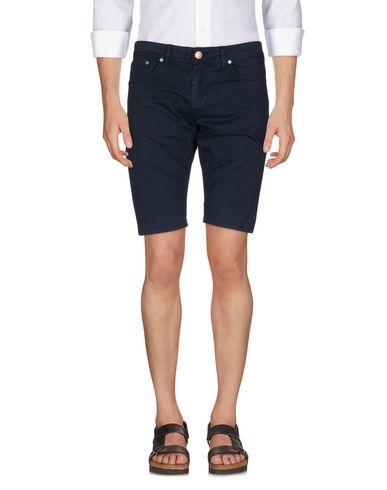 Бермуды  -  цвет