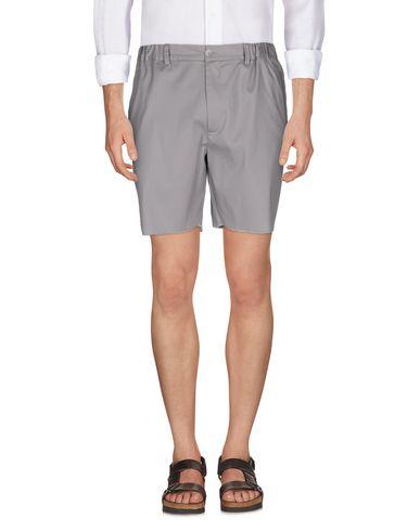 Бермуды  -  цвет