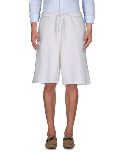 Бермуды  -  цвет