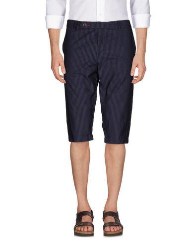 Бермуды  -  цвет