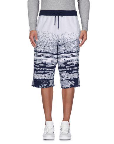 Бермуды  -  цвет