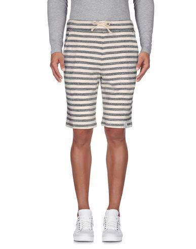 Бермуды  -  цвет