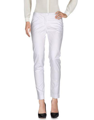 ARMANI JEANS Повседневные брюки Брюки ARMANI JEANS