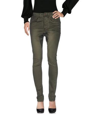 Брюки RUMJUNGLE Брюки RUMJUNGLE