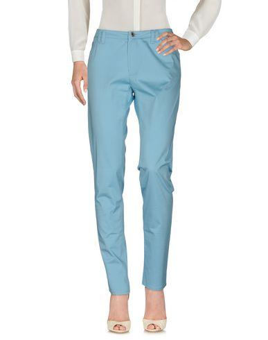 ARMANI JEANS Повседневные брюки  Брюки ARMANI JEANS