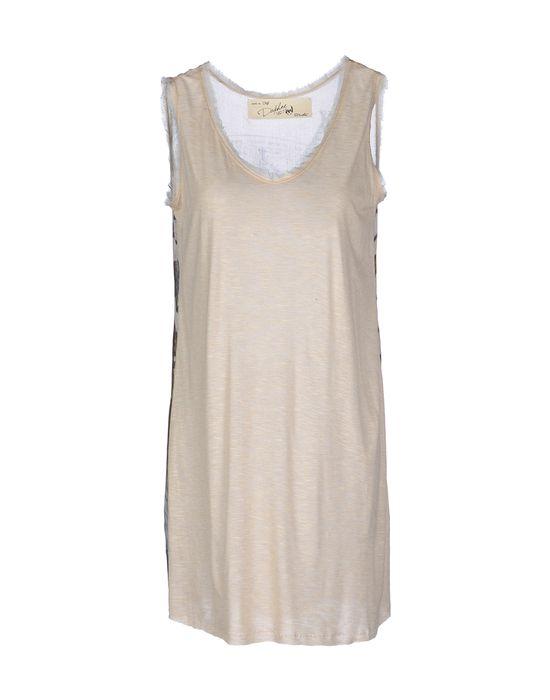 Футболка  -  цвет