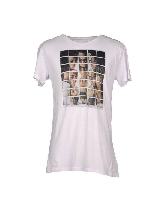 Футболка KEYHOLE