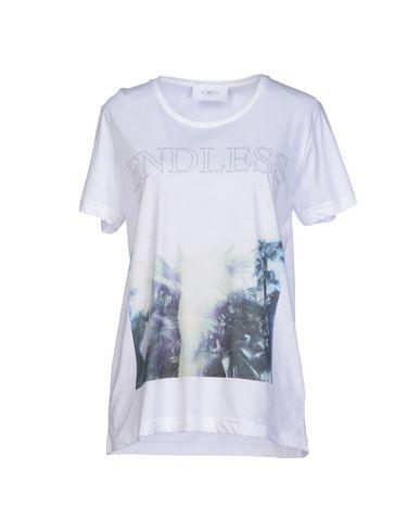 Футболка APRIL 77