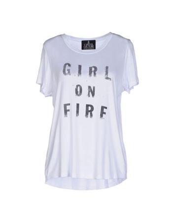 Футболка CAPITOL COUTURE BY TRISH SUMMERVILLE