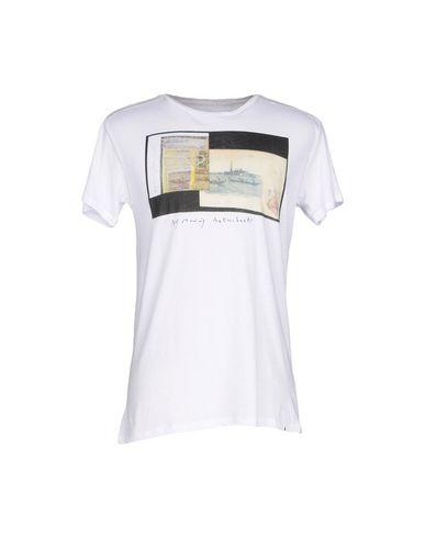 Футболка KEYHOLE