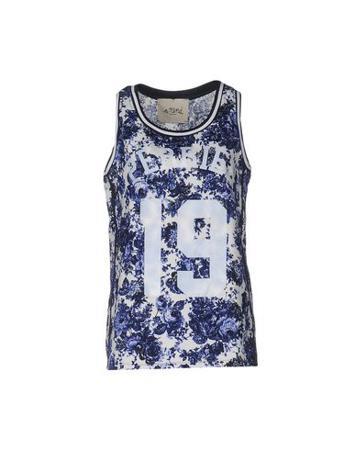 Футболка TEE-TREND