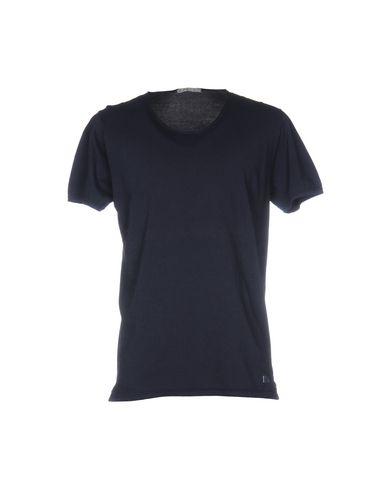 Футболка DIKTAT